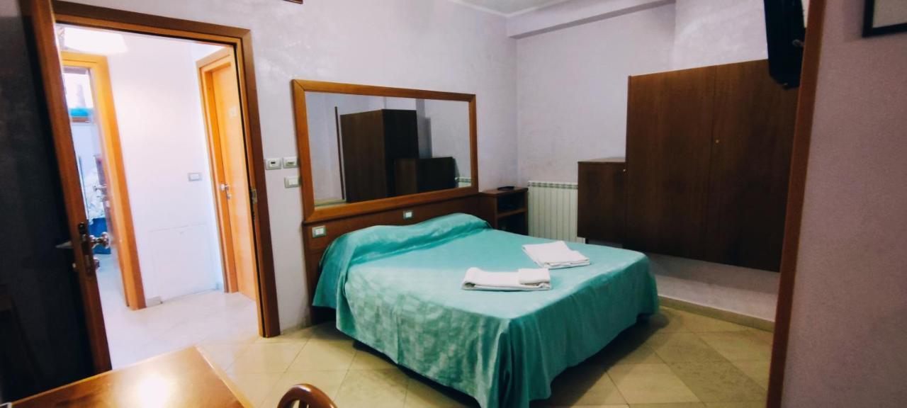 Affittacamere Stranamore Фраскати Экстерьер фото