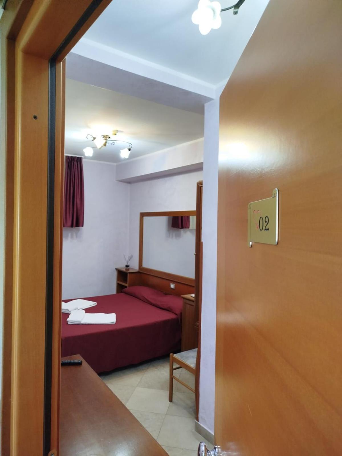Affittacamere Stranamore Фраскати Экстерьер фото